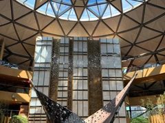 -上海滴水湖皇冠假日酒店