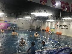 -蓝旗亲子游泳(范湖万达广场店)