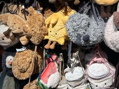 -义乌小商品批发市场(中国小商品城·篁园服装市场店)