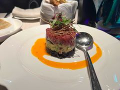 牛肉塔塔配牛油果黑橄榄酱-Solo(衡山路店)