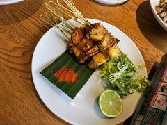 菠萝烤鸡-一坐一忘云南菜(嘉里中心店)