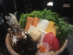 -湊湊火锅·茶憩(新中关购物中心店)