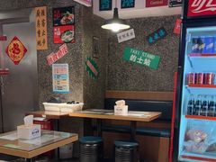 -肥汁米蘭香港米线(定西路店)
