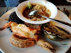 -荣誉国际酒店-云顶旋转餐厅