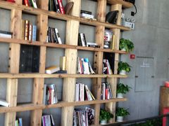 书架-漫咖啡MAANCOFFEE(清江路店)