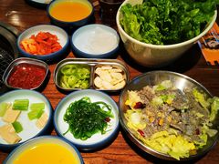 -明洞阿姨·韩式酱蟹烤肉·创意料理(三元桥店)