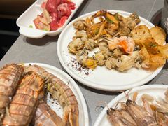 -黑金·寻焰自助百汇·烤肉·火锅(中街店)