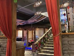 -老牌坊云南鱼豆花火锅(爱建店)