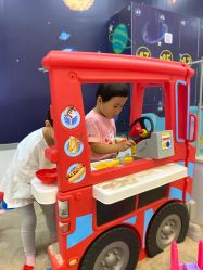 -玩塾品格乐园(宇宙太空龙旗店)