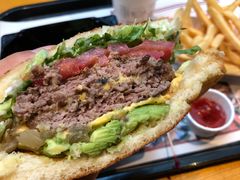 圣塔芭芭拉经典牛肉特堡-The Habit Burger Grill 哈比特汉堡(复兴soho店)