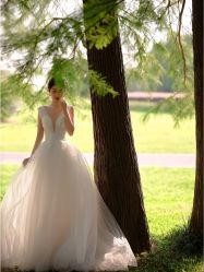 -巴黎春天婚纱摄影(临安店)