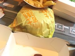 -麦当劳(烟台海港路店)