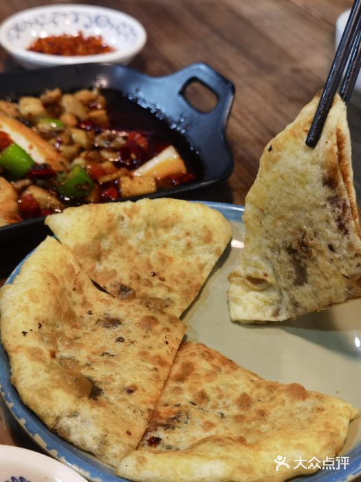 冯四孃跷脚牛肉·非物质文化遗产店红糖饼图片