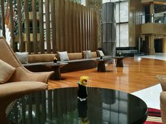 -上海滴水湖皇冠假日酒店