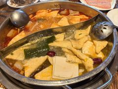 红酸汤-苗伯妈酸汤火锅