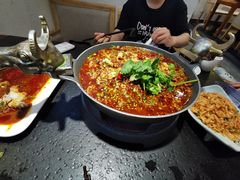 -万重锦·人文川菜馆(骡马市店)