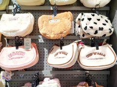 -潮品挚尚(五角场苏宁易购店)