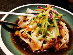 羊毛工镇凉皮-丝路金桃·新疆菜(徐汇店)