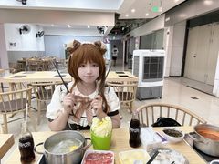 -杨老板·海鲜集市火锅·鲜切牛肉(中防万宝店)
