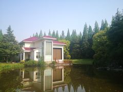 -上海怡沁园度假酒店