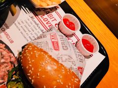 -The Habit Burger Grill 哈比特汉堡(复兴soho店)