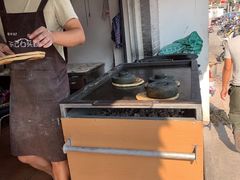 咸菜饼-歙县张记渔梁石头粿(渔梁住保小区店)
