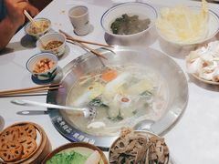-卤校长重庆火锅(国兴店)