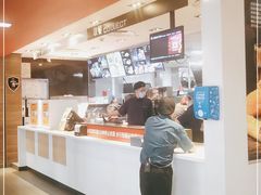 -麦当劳(汉口火车站候车室店)