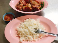 -Kha Mu Charoensang(Silom)