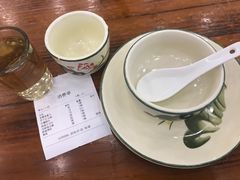 -侬佳蒸菜馆(听潮店)
