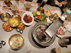 -草家酱蟹炭火烤肉店(珲春南路一店)