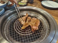 -明洞阿姨·韩式酱蟹烤肉·创意料理(三元桥店)