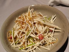茭白拌脆耳-小资太太(中央大街店)