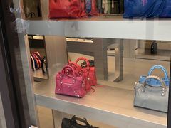 -BALENCIAGA(比斯特苏州购物村店)