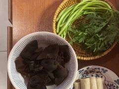 -巴奴毛肚火锅(新街口金鹰店)