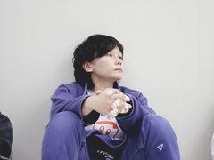 -菠萝格斗巴西柔术训练馆