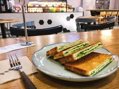 咖椰吐司-HELLO 27 意面·沙拉·帕尼尼