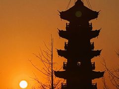 -龙华寺