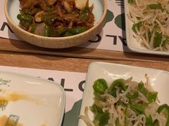 -老乡鸡(上海白玉兰广场店)