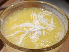 鲜榨芒果菠萝汁-一坐一忘云南菜(嘉里中心店)
