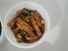 -洞庭土菜小炒馆(易发广场店)