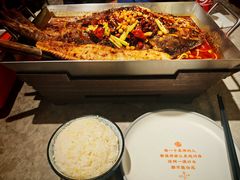 -鸣记脆皮烤鱼·海鲜烤鱼(马栏店)