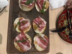 -LENBACH兰巴赫西餐啤酒坊(大连东港店)