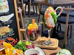 -Common Table · Brunch & Coffee