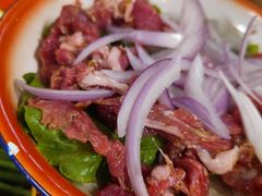 鲜拌孜然羊肉-陈叉子钢盆烤肉(中原万达店)