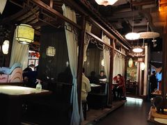 -韵秋荷(宝山龙湖天街店)