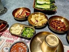 -草家酱蟹炭火烤肉店(珲春南路二店)