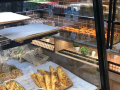 -蓝小轩蛋糕·面包(趣春店)