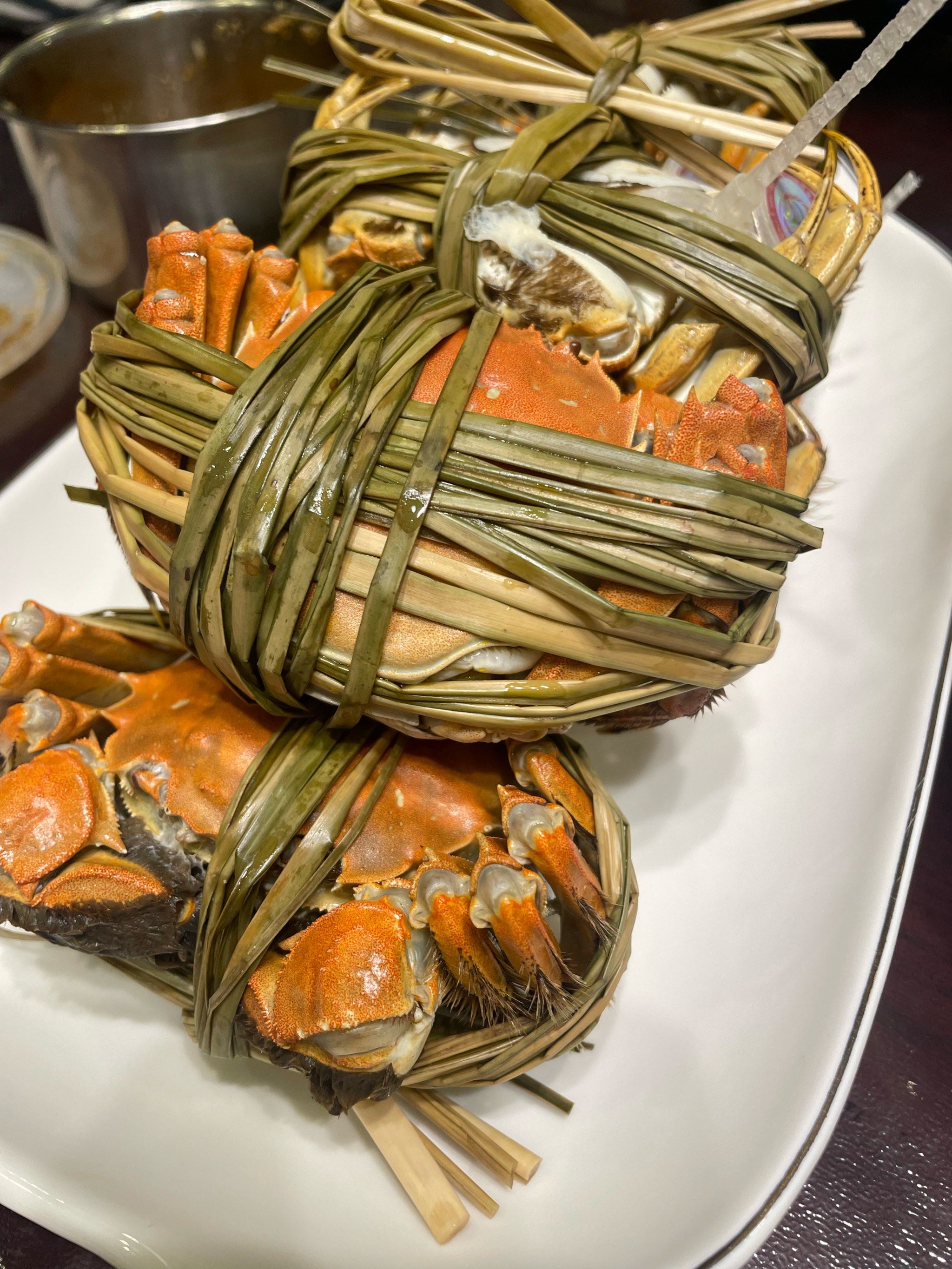 超新鲜,从店里提回家的时候一直都能听到螃蟹咕噜咕噜的吐泡泡的声音