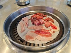 -哈哈碳都·牛肋条无限自助烤肉(台江万达店)